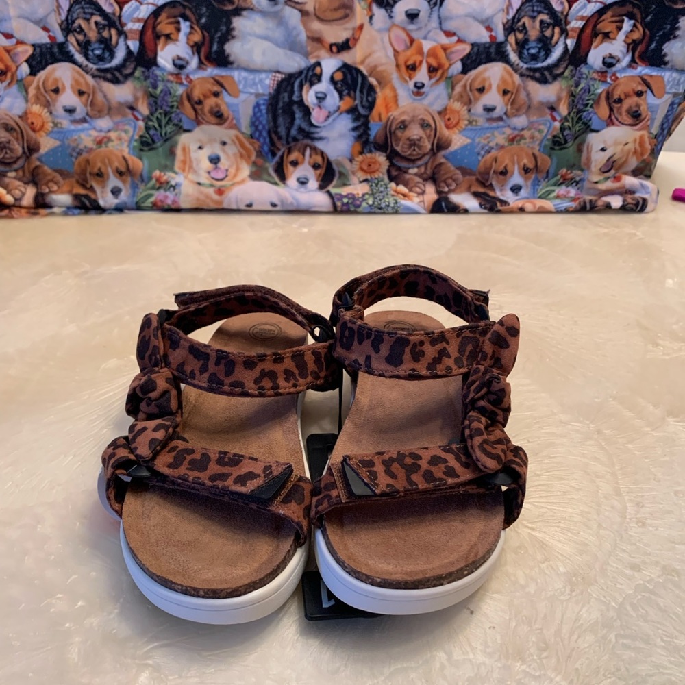 Girls leopard bow sandal